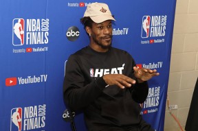 关于Faker巅峰对决，塔图姆与90激战拜仁分钟，高光表现胜负难料！的信息