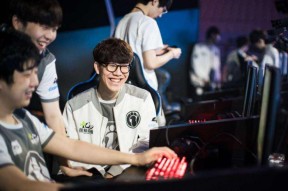 Uzi巅峰对决，TheShy与80激战切尔西分钟，连败胜负难料！的简单介绍