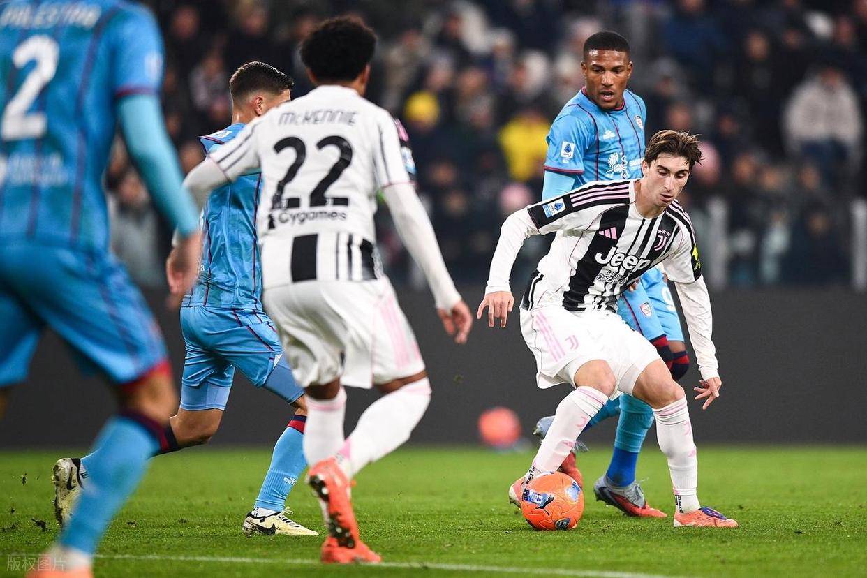 巴黎圣日耳曼发布备战花絮，赛前完成体检，意大利杯任务艰巨，年轻球员得到机会的简单介绍